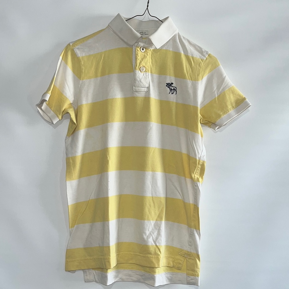 Abercrombie &Fitch polo shirt
Size S
Excellent condition 
Yellow/white color